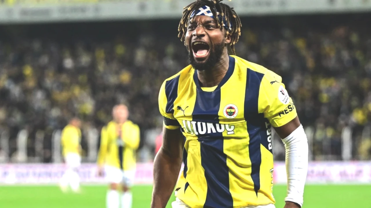 Fenerbahçe'nin Eski Yıldızı Allan Saint-Maximin'den Şok Açıklama: Şampiyonluk İçin Doping Teklifi Aldım!
