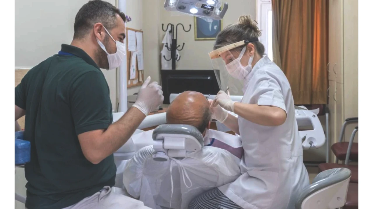 Büyükşehirin Diş Tedavisi Hizmeti Artık Daha Ulaşılabilir! Ambulans Desteği ile Sağlıkta Yeni Kolaylık!