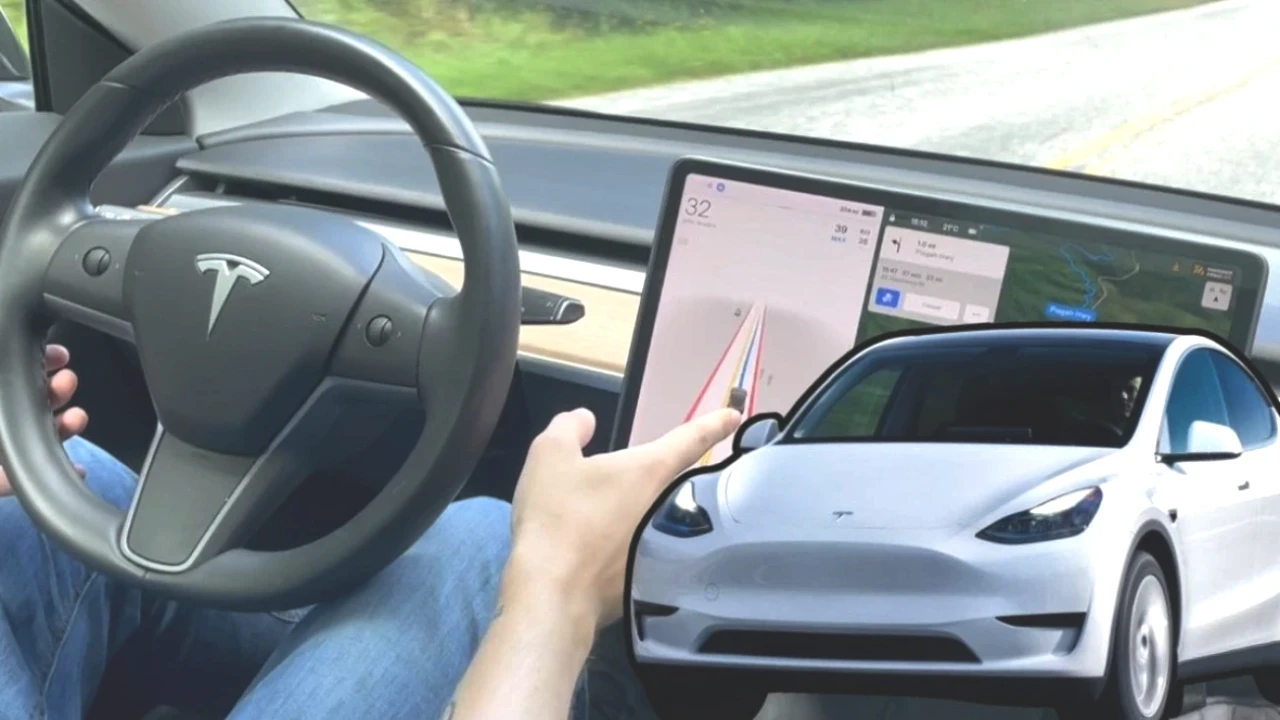 Tesla'dan Şaşırtan Gelişme: Arabalara Grok Yapay Zekası Entegre Ediliyor! Gizli Ekran Ayrıntıları Ortaya Çıktı!