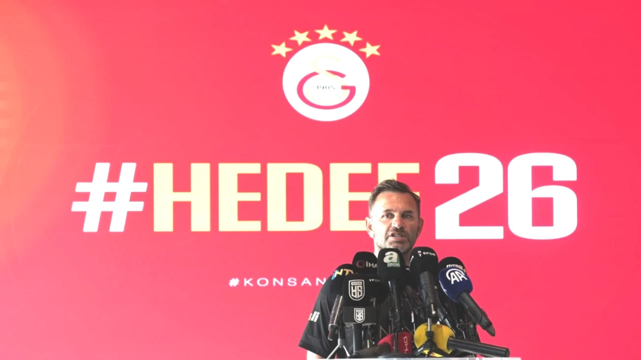 Galatasaray Teknik Direktörü Buruk: Osimhen ve Hakan Çalhanoğlu ile Hedeflerimizi Belirledik!