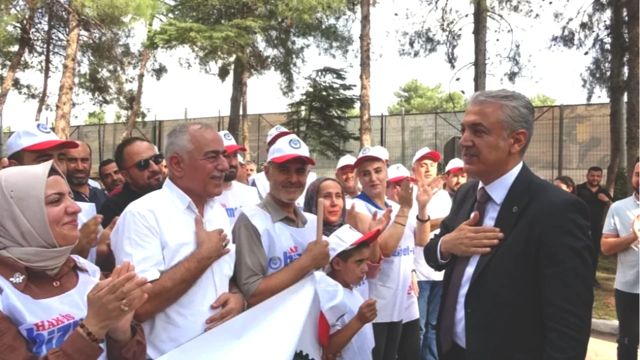 Büyükşehir Belediyesi'nden Çalışanlara Müjde: İşçi Maaşlarına 8 Bin Lira Zam!