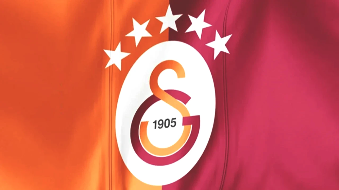 Galatasaray'ın Yıldız Futbolcusu Transfer İçin İtalya'dan Teklif Aldı!