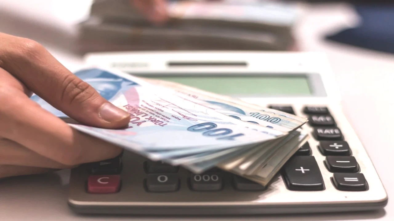 Kredi Kartı Borçları İçin Çarpıcı Müjde! Binlerce Lira Tasarruf Elde Edin!