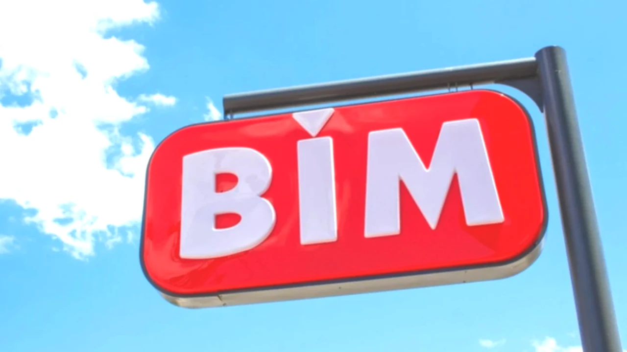 BİM'de 16 Temmuz'da Yeni Teknoloji Ürünleri! Elektrikli Araç Şarj Cihazı ve Cam Temizleme Robotu Göz Alıyor