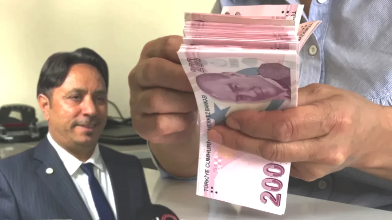 İsa Karakaş'tan Önemli Uyarı: 15 Temmuz'da 9 Bin Lira SGK Primi Zorunluluğu Geliyor!