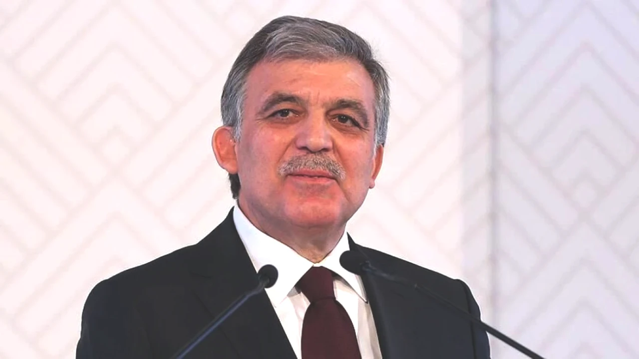 Gül'den Duygulandıran 15 Temmuz Mesajı: Şehitlerimizi Unutmadık!