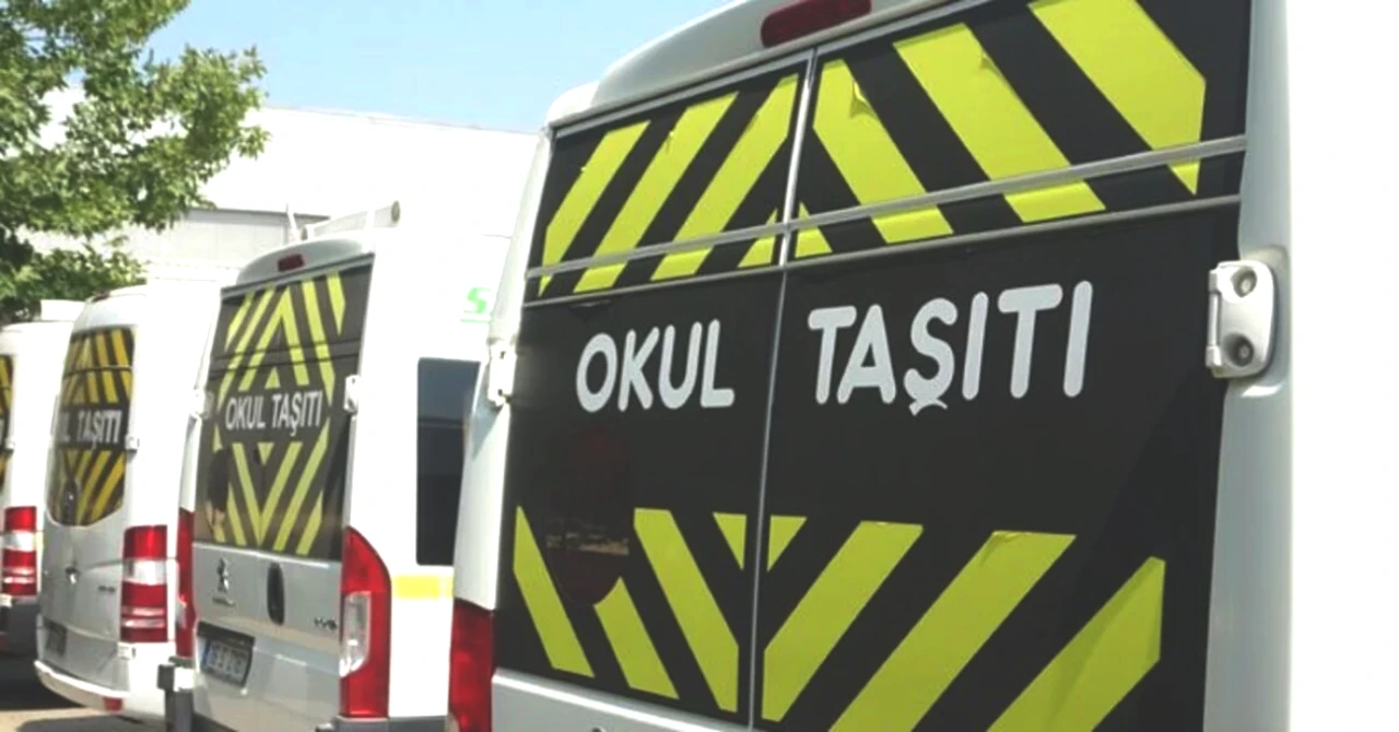 Okul Servisleri ve Toplu Taşıma İçin Yeni Dönem: Kamera ve Acil Durum Butonu Zorunlu Mu?