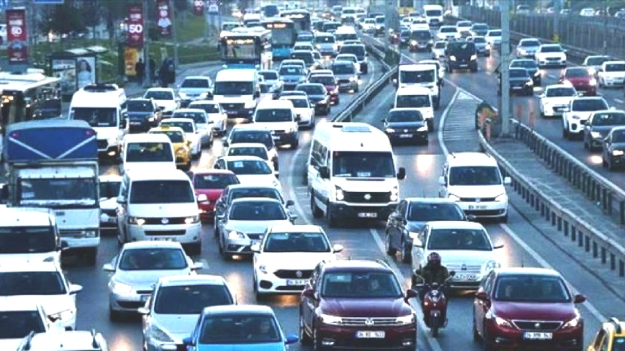 Benzin ve Motorin Fiyatlarına Çarpıcı Zam! Arttı, Kaç Lira Oldu?