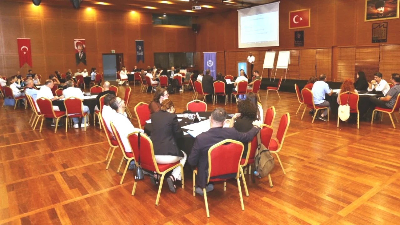 Büyükşehir'den Bursa Kent Mobilyaları İçin Tasarım Çalıştayı Düzenleniyor!