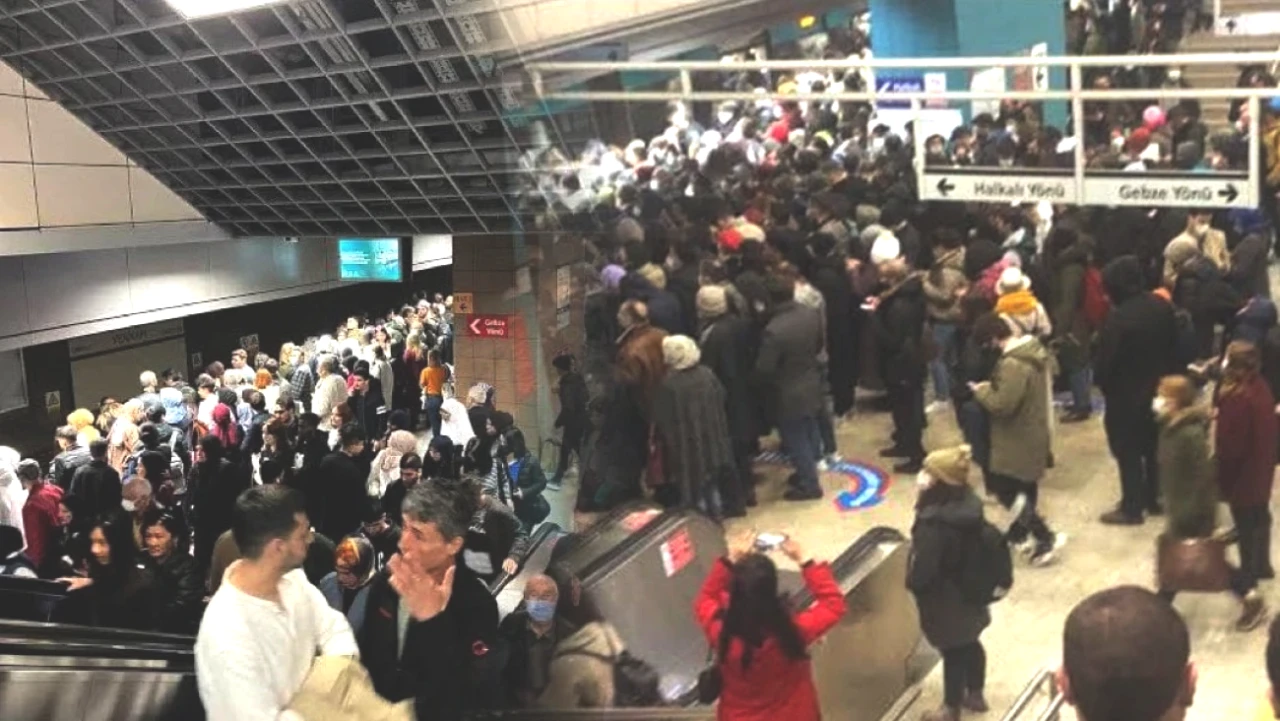 Marmaray'da Seferler Durdu! Makinistler İş Bıraktı, Yolcular Ne Olacak?