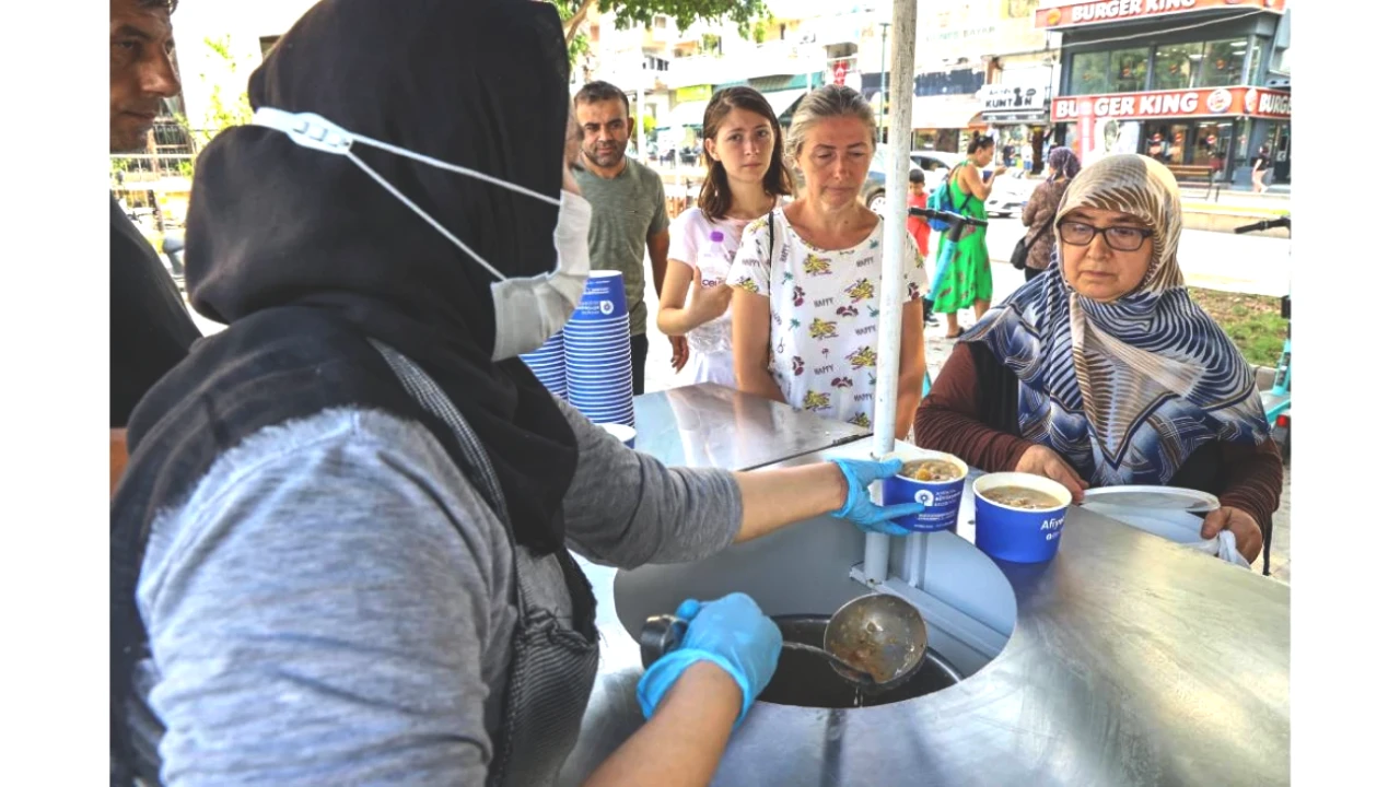 Antalya'da Geleneksel Aşure İkramları Başladı! Kaçırmayın!