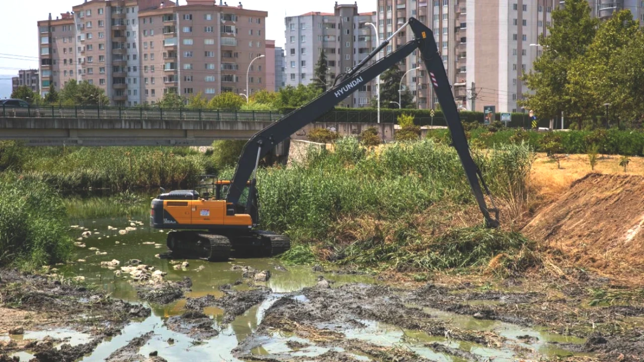 Büyükşehir’den Ayvalı Dere'ye Temizlik ve Islah Projesiyle Yeni Bir Görünüm!
